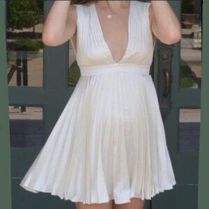 Brand New Women's Abercrombie & Fitch Pleated Sleeveless Silk Mini Dress